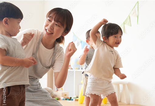 子どもたちが楽しく学ぶ様子